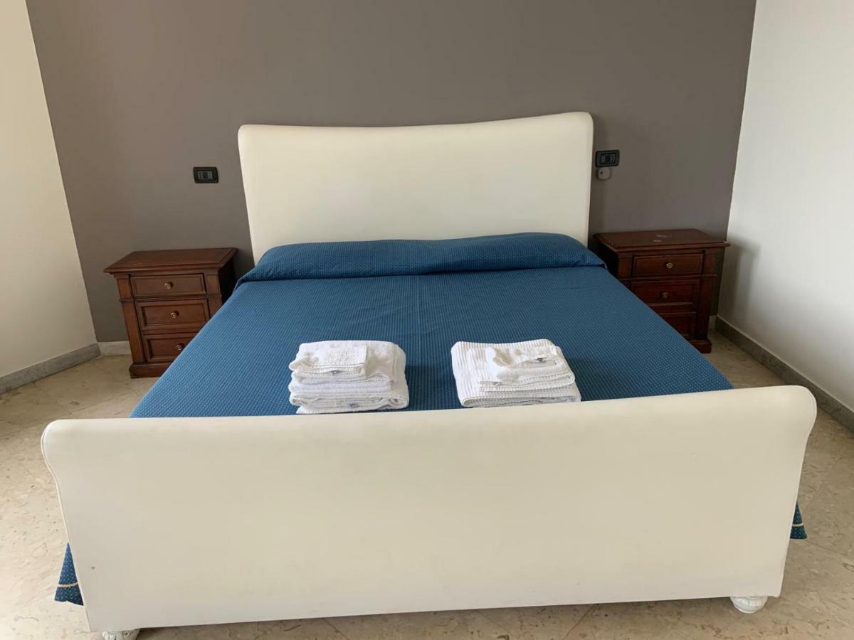 Lungomare Hotel 3*